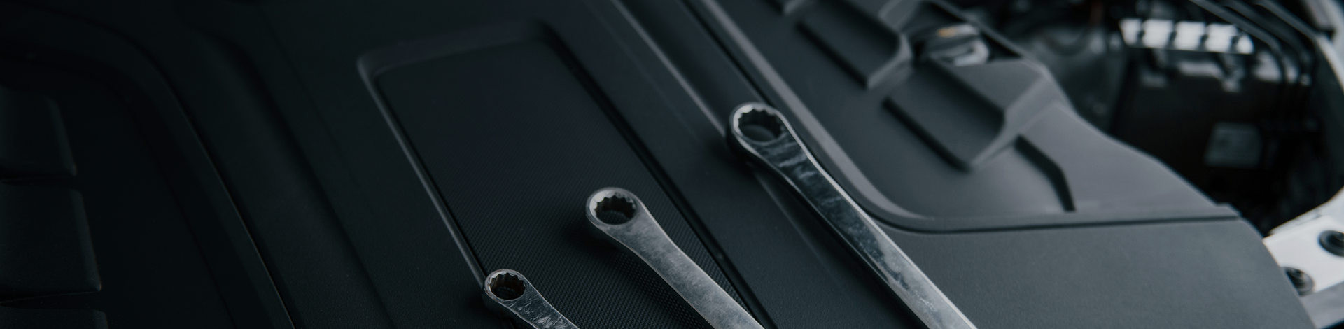 книга на голубом фоне